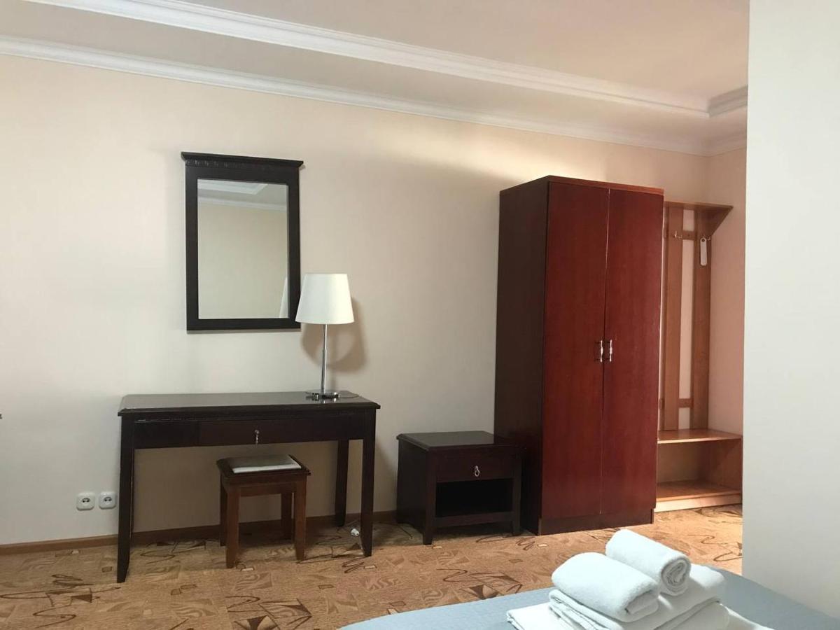 Hotel Eurasia Deluxe โบโรโวเย ภายนอก รูปภาพ